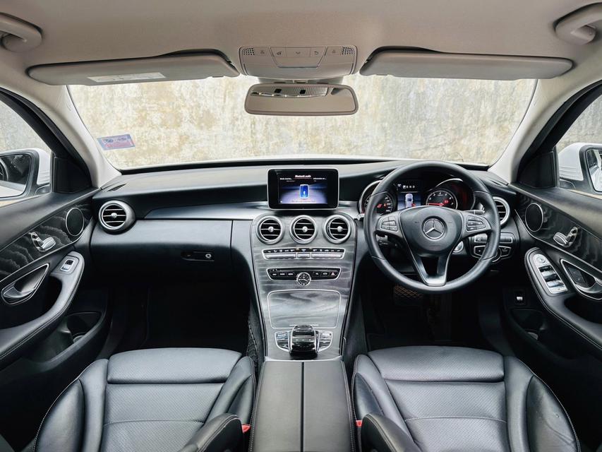 Mercedes-Benz C350e Plug-in Hybrid โฉม W205 2018 แท้  1