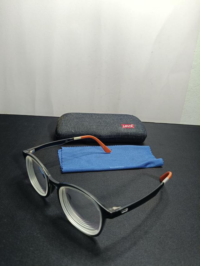 แว่นตา Levi's Eyewear LS03039 C04 รูปที่ 2