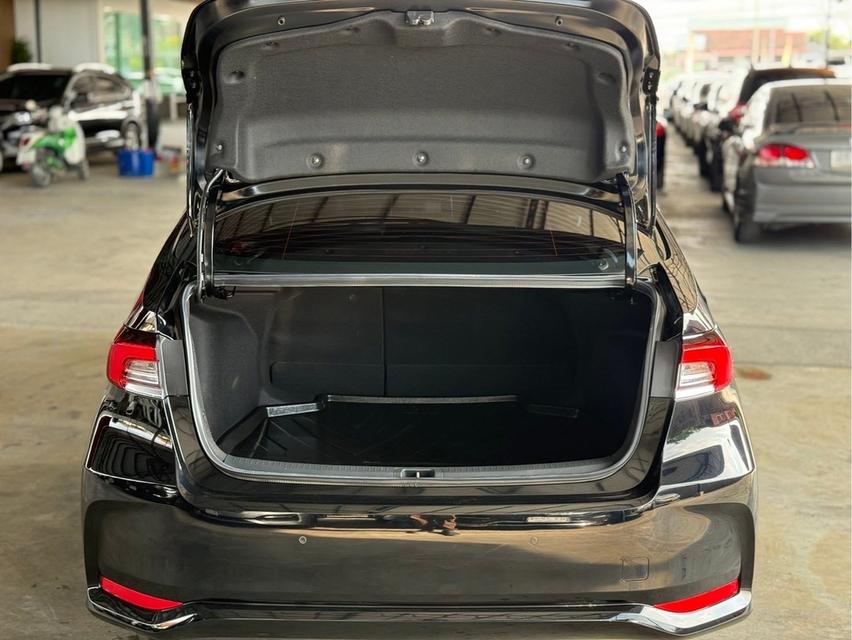 รหัสรถ WRT8578 2019 TOYOTA COROLLA, ALTIS 1.8 HYBRID HIGH 17