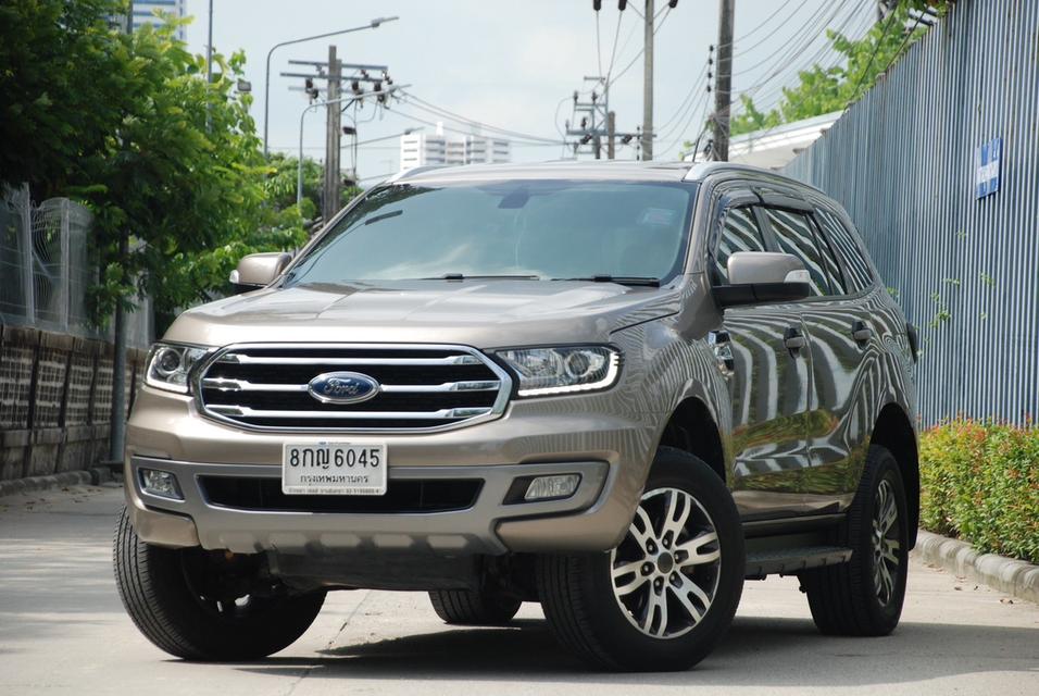  2018 am 2019 Ford Everest 2.0 turbo titanium auto ไมล์ 