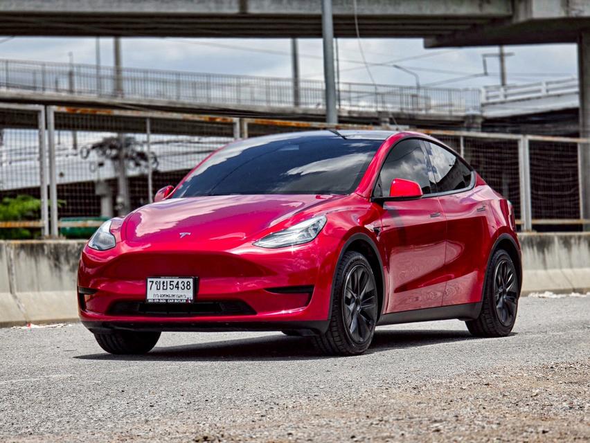 TESLA MODEL Y RWD (STANDARD) 2024 สีแดง รถศูนย์ไทยแท้