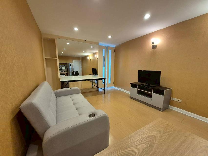 คอนโด State Tower ใกล้รถไฟฟ้าและท่าเรือ อยู่ในแหล่งธุรกิจ และใกล้ รร.ดังหลายแห่ง 9