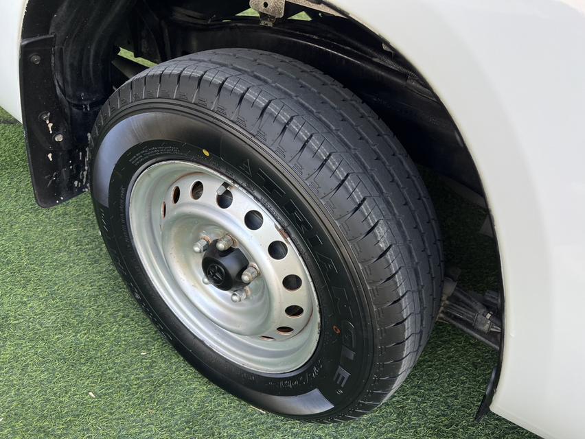 Toyota Hilux Revo 2.4 J  10