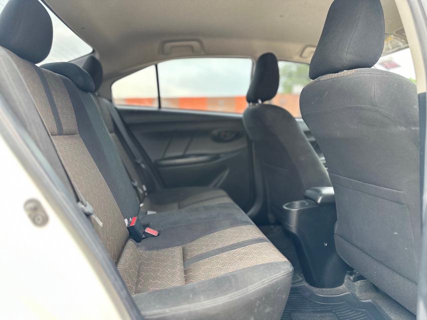รหัสรถ PAT239 TOYOTA VIOS 1.5E A/T ปี2017  10