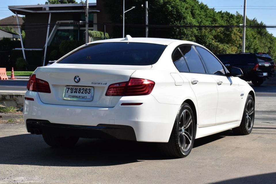 (แจ้งรหัสรถ PB8263) 🔥 BMW 520d M Sport LCI ปี 2016 สีขาว รูปที่ 17