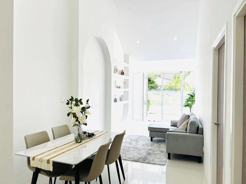 🏡🎉 ทาวน์เฮ้าส์ชั้นเดียว รีโนเวทใหม่ ตกแต่งพร้อมอยู่ #ดอยสะเก็ด - ราคา 2.19 ล้านบาท  🔥新建房屋出售 2 卧室 3 卫生间 - 价格  2.19 MB 🔥 6