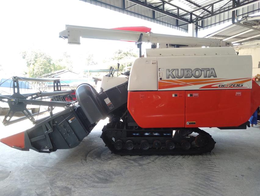 ขายรถเกี่ยวข้าวมือ 2 Kubota DC70g 3