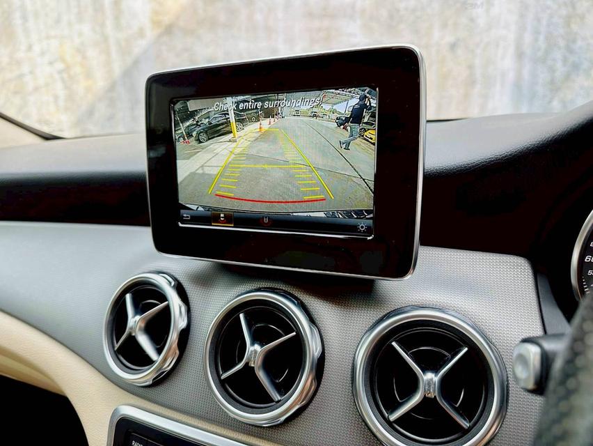 2020 Mercedes-Benz GLA200 URBAN FACELIFT W156 รถสวย ใหม่ ราคาดีสุด 16