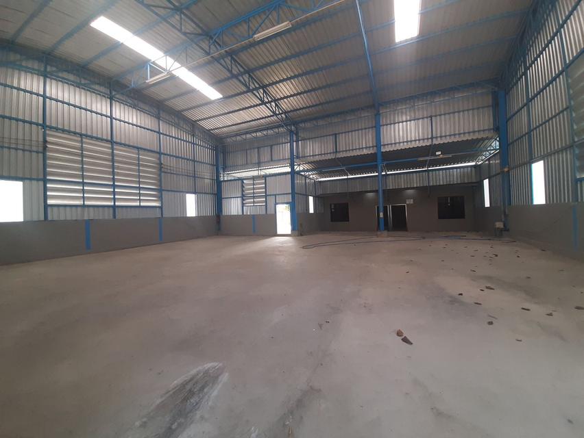 ให้เช่าโกดัง คลังสินค้า พื้นที่ 440 ตร.เมตร ถนนคุ้มเกล้า ย่านลาดกระบัง ใกล้สนามบินสุวรรณภูมิ