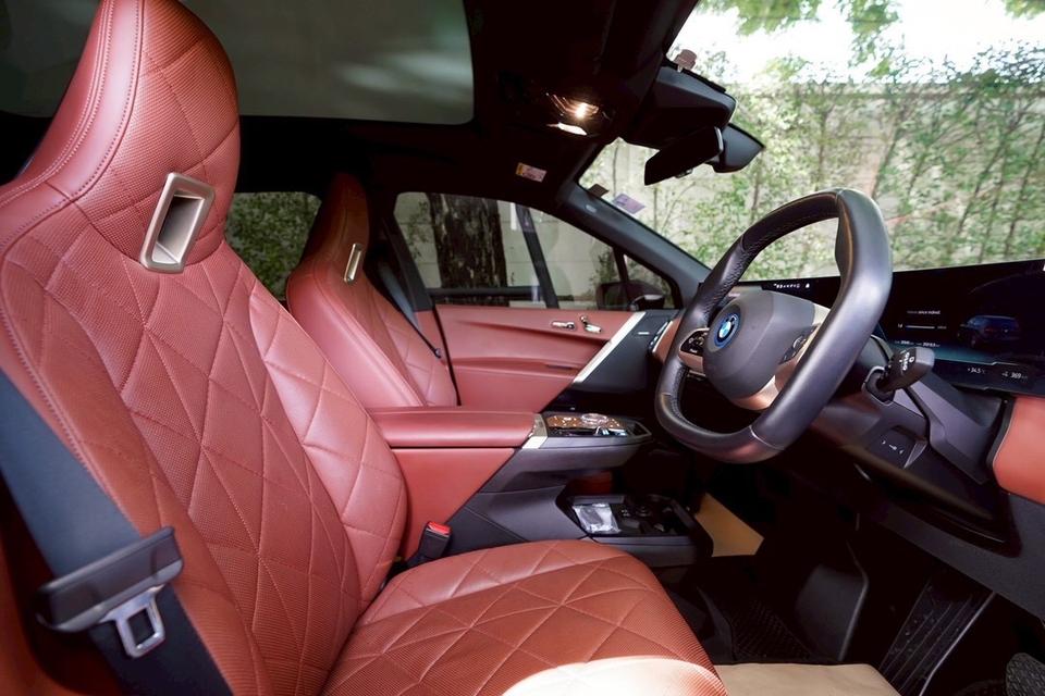 รหัสรถ MMA560 BMW iX xDrive 40 Sport ปี 2022 ออกปี 2023 วิ่ง35,XXX มือเดียว BSI ถึงปี 2027 ประกันแบตถึงปี 2031 13