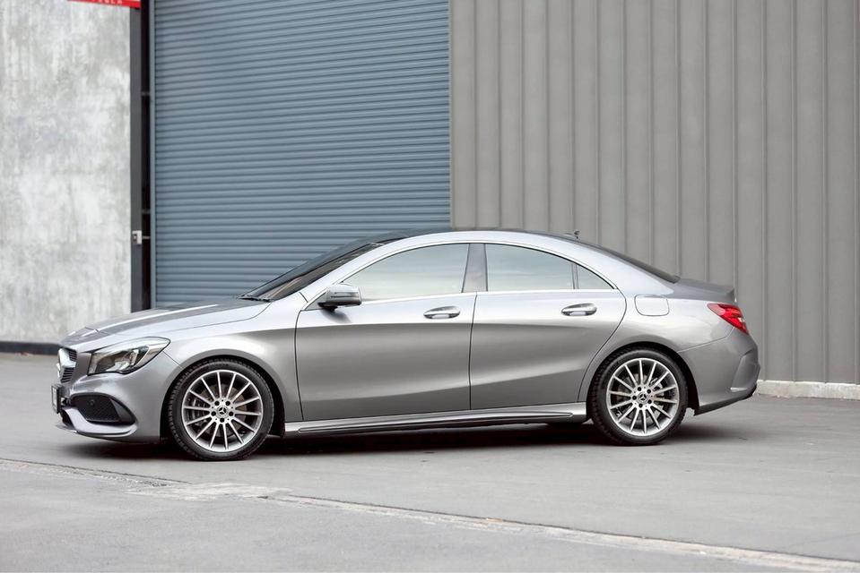Mercedes-Benz CLA250 AMG Dynamic Facelift (W117) ปี 2019