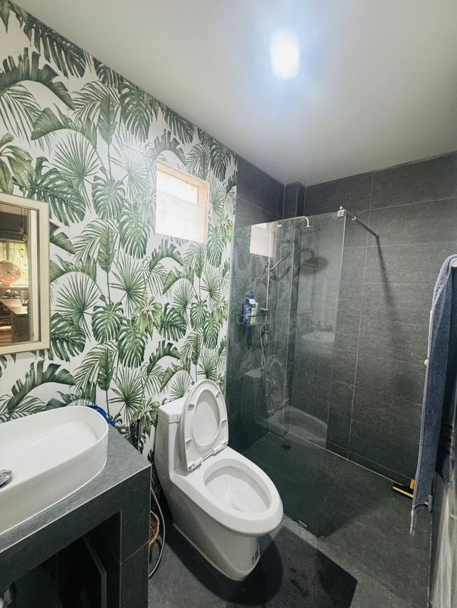 บ้านแฝด 2 ชั้น สไตล์บ้านเดี่ยว ผนังไม่ติดใคร หมู่บ้านพร้อมพัฒน์1  จองตอนนี้ ลดพิเศษ 200,000 บาท 11