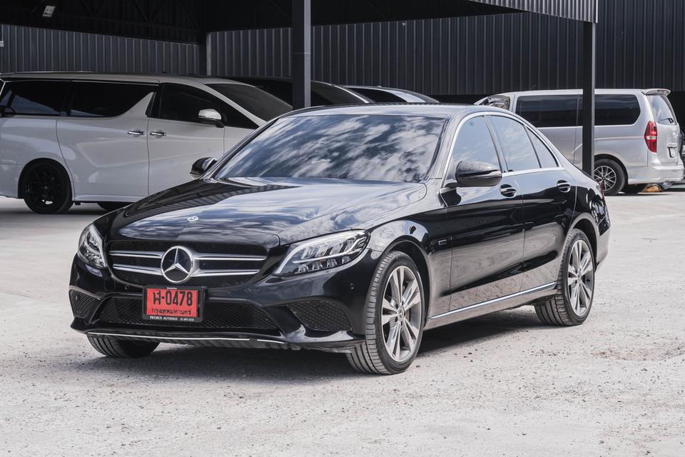 รหัสรถ 67GG517 🚘 Mercedes-Benz C300e Avantgarde Minorchange ปี 2020