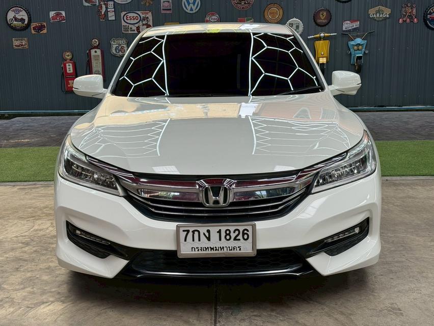 HONDA ACCORD 2.0 EL ปี2018 รถมือเดียว ออกห้างป้ายแดง