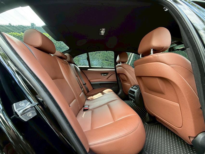 BMW 528i M Sport LCi ปี 15 สีดำ สวยสุดในรุ่น ใช้น้อย 13