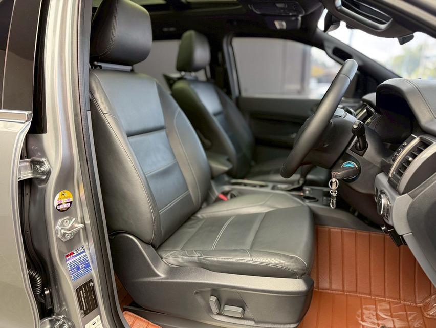 ปี 2017 FORD EVEREST, 2.2 TITANIUM PLUSโฉม ปี15-22 สีเทา เกียร์ออโต้ 6 สปีด เครื่องดีเซล รูปที่ 10
