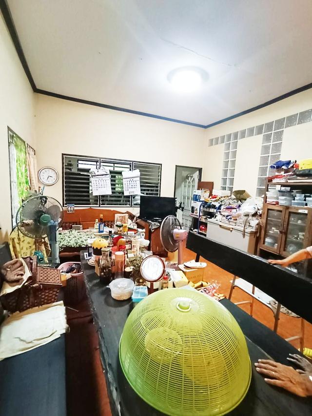 ขายถูก บ้านเดี่ยวพร้อมที่ดิน 200 ตารางวา 11