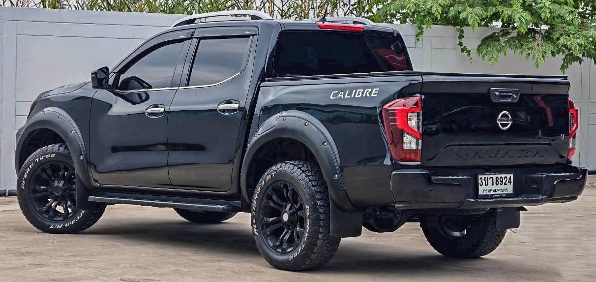 2023 NISSAN NAVARA 2.3V 4ประตู CALIBRE 14