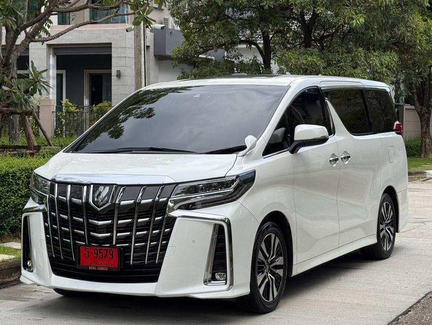 Toyota Alphard 2.5 SC Package ปี2023 วิ่ง 60,000 km.