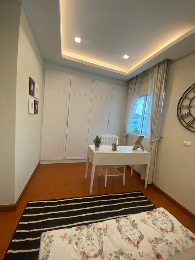 เจ้าของขายเอง !!! หมู่บ้าน Lio BLISS ลาดกระบัง - ฉลองกรุง 4 ห้องนอน 2 จอดรถ 6