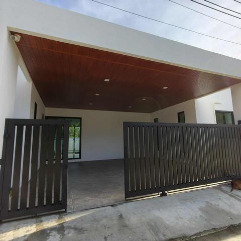 ขายบ้านเดี่ยวสร้างใหม่พร้อมสระว่ายน้ำ ใกล้โรงเรียนนานาชาติรีเจ้นท์ ใกล้ขอบอ่างมาบประชัน 1