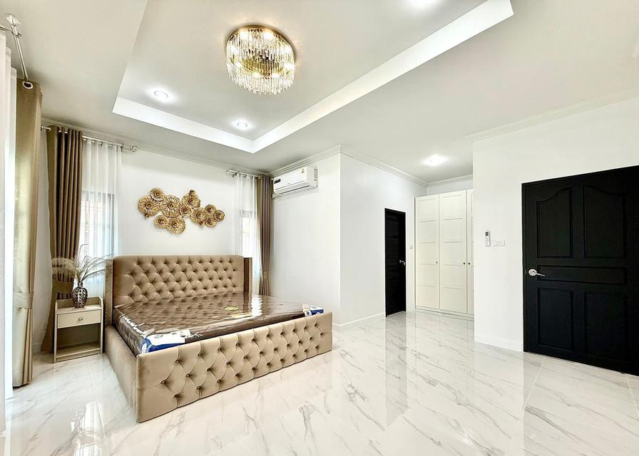 Luxury villa Pattaya for sale 12