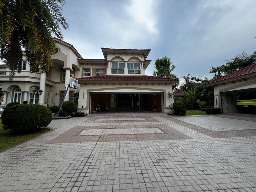 บ้านหรู พร้อมสระว่ายน้ำในบ้าน Q House Avenue ราชพฤกษ์ - พระราม 5