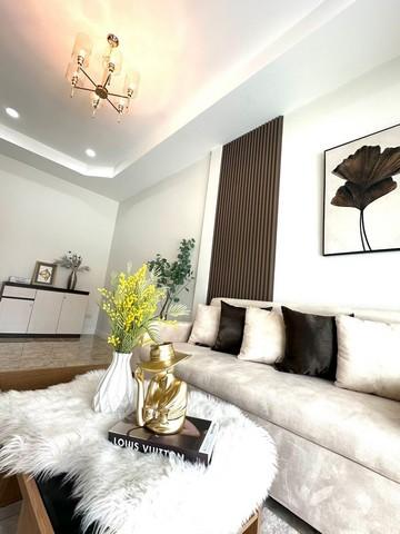 บ้านรีโนเวทใหม่ 74/129 หมู่บ้านรวิพรชิตี้โฮม หนองไม้แก่น