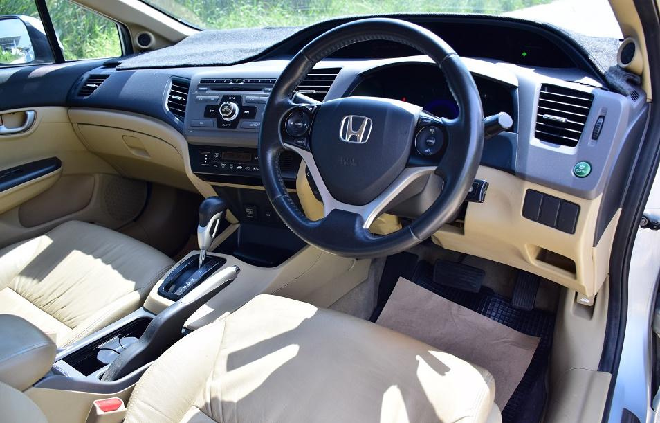 HONDA CIVIC 1.8E ปี2012 9