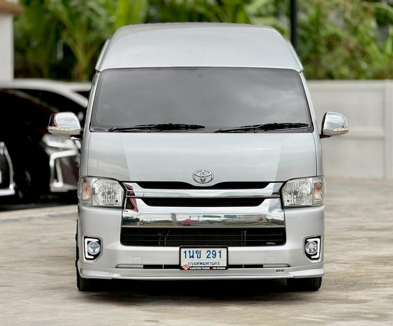 TOYOTA COMMUTER 3.0 D4D 2017
