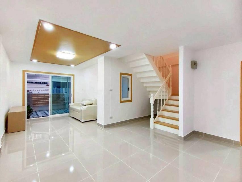 หมู่บ้านบัวทอง4      11