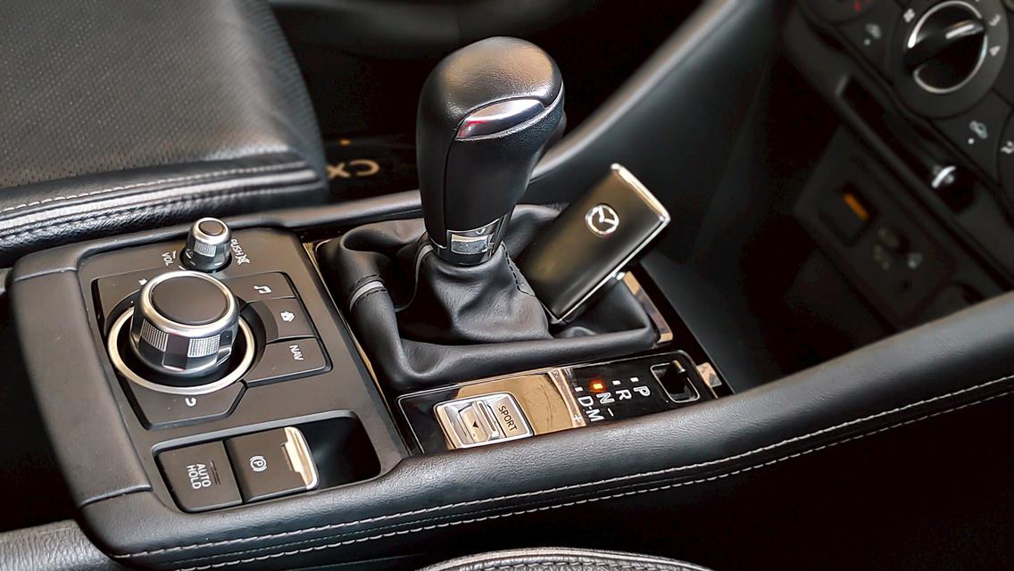MAZDA CX-3 SKYACTIV-G 2.0 COMFORT 6AT ปี 2021 จด 2022  17
