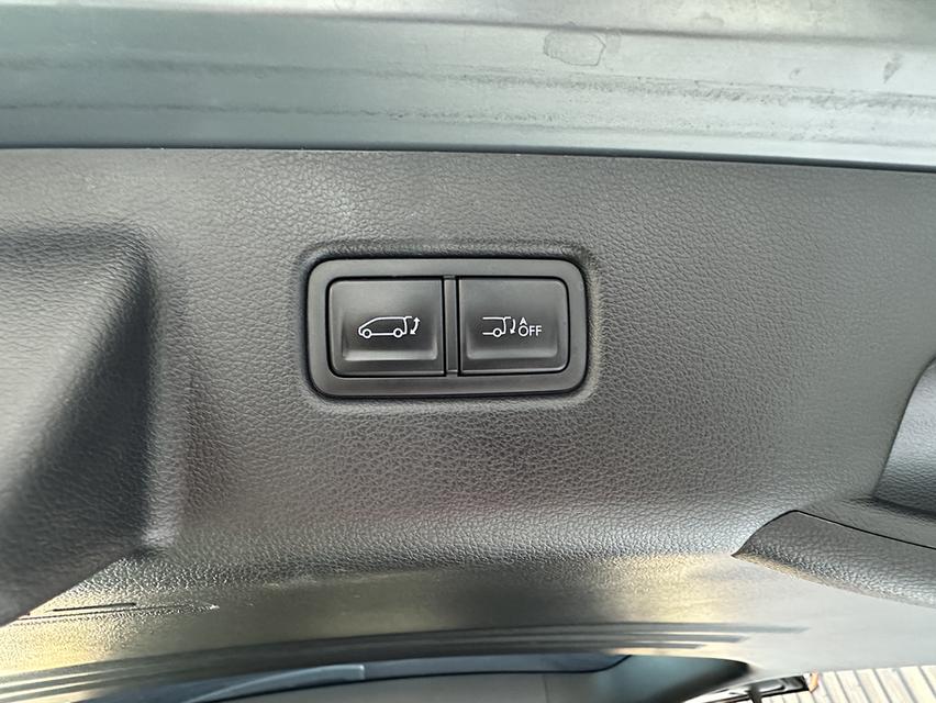 รถตู้ 11 ที่นั่ง HYUNDAI STARIA 2.2 SEL จดทะเบียนปี2022 ฝาท้ายไฟฟ้า บันไดข้างพับเก็บได้ รูปที่ 20