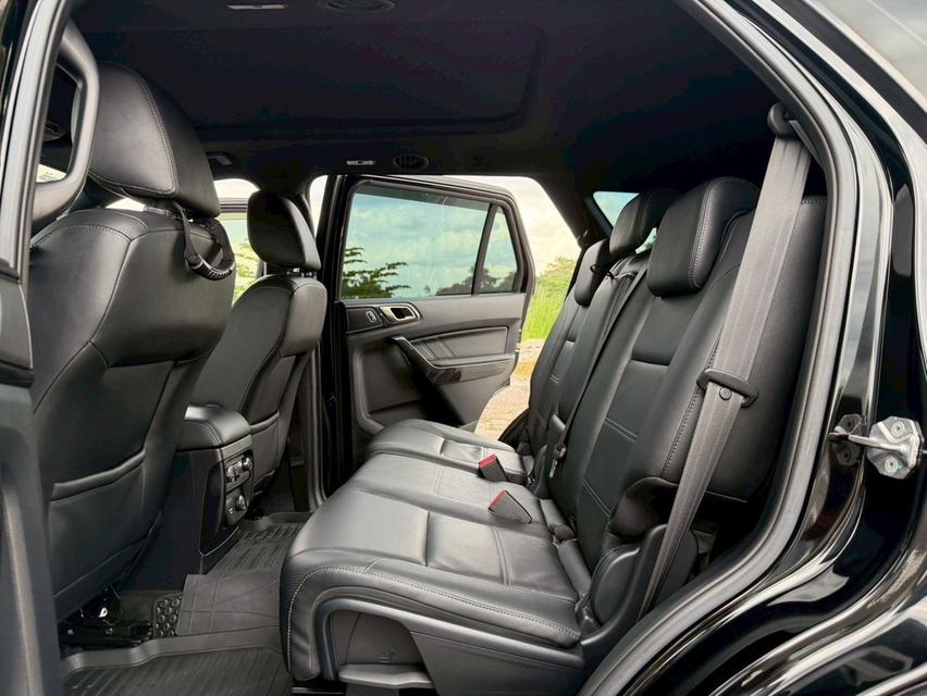 Ford Everest 2.0 Bi-Turbo 4WD Titanium Plus สีดำ ปี 2018 15