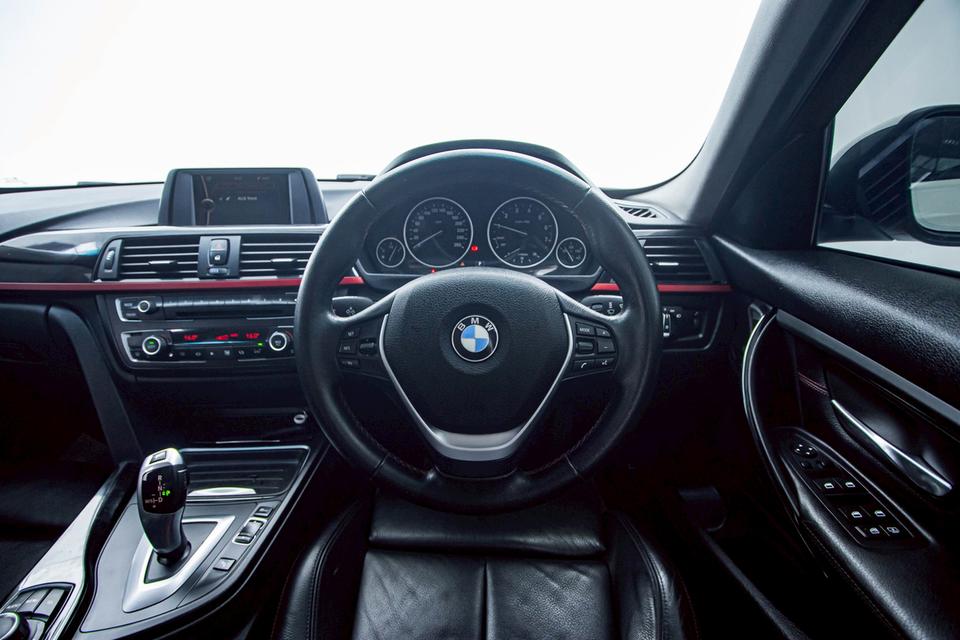 รหัสรถ 1D581 BMW 320I SPORT 2.0 2014 14