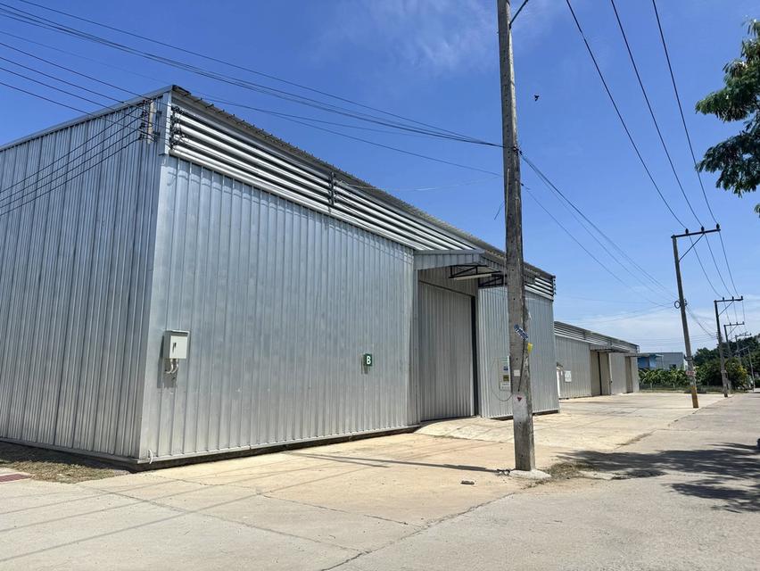 ให้เช่า โกดังสำเร็จรูป 11โกดัง 300-900 ตรม พื้นที่รวมกว่า 5,000 ตรม.บางละมุง 15