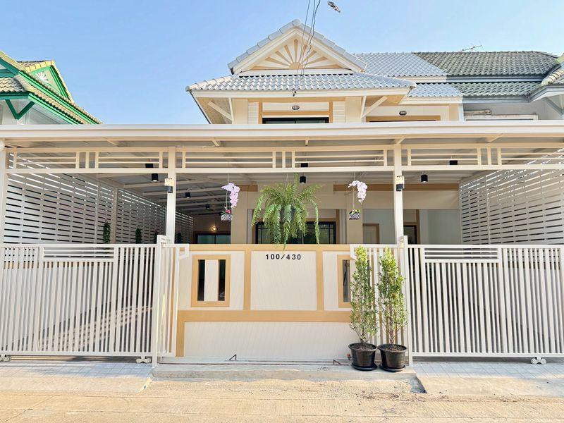 หมู่บ้านพฤกษา19 วัดลาดปลาดุกบ้านแฝด 2 ชั้น ตกแต่งใหม่พร้อมเฟอร์นิเจอร์ จอดรถในบ้านได้ถึง 3 คัน 🏗️ หน้าบ้านกว้าง 10 เมตร 1