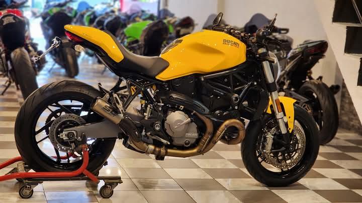 Ducati Monster ขาย