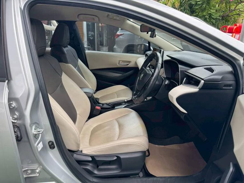 TOYOTA ALTIS รุ่นตัว G เครื่อง1.6cc. AUTO ปี 2019