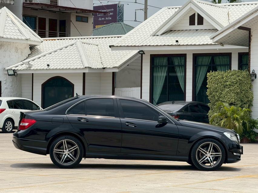 Benz C200 CGI Avantgarde ปี2013 จด 2014 20