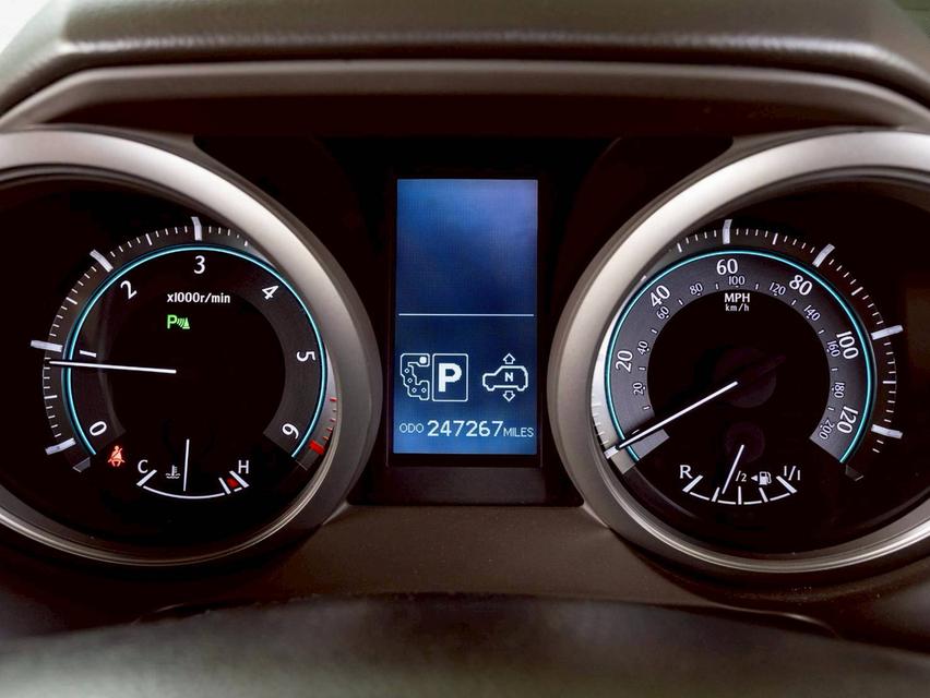 TOYOTA LAND CRUISER PRADO 150 3.0 D4D 4WD   ปี จด 2011 13