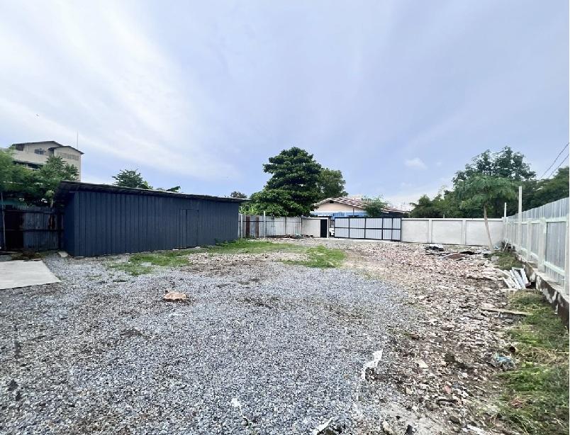 ให้เช่าโกดัง / อาคารชั้นเดียว / อู่ซ่อมรถ / ขายของ Online / ซอยอ่อนนุช 35 ใจกลางเมือง / บนที่ดิน 150 ตารางวา 3