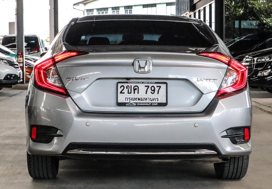 ขาย HONDA CIVIC FC 1.8 E ปี 2021 ไมล์แท้ 30,000 กม.