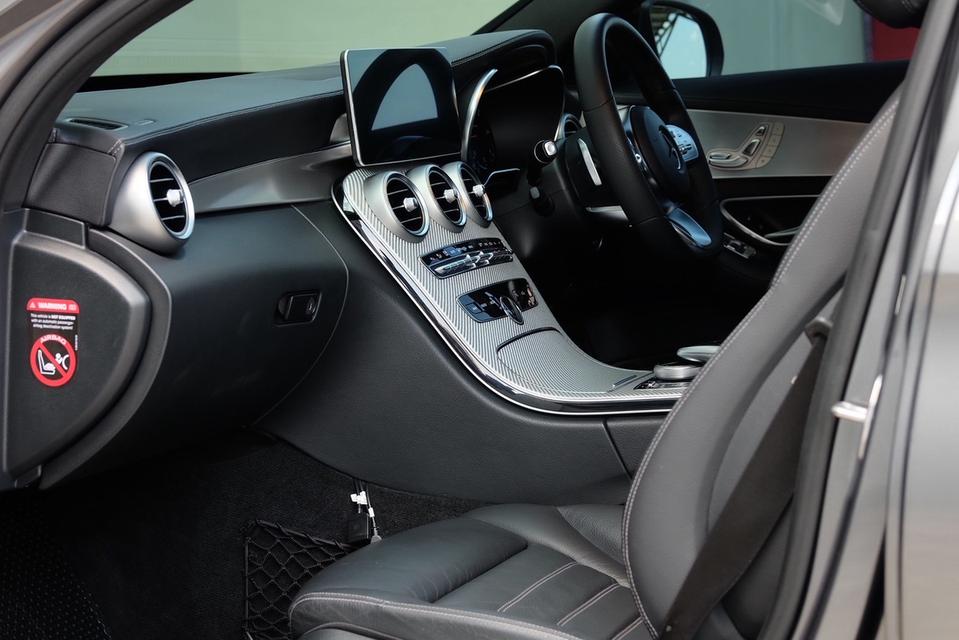 Mercedes Benz C220d AMG ปี 2019 วิ่งน้อย 50,000 km วารันตีศูนย์Benzถึง12/2026 เจ้าของคนเดียว รูปที่ 10