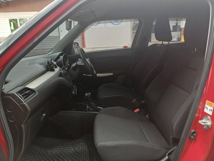 ปี2019 SUZUKI SWIFT NAVI AT TOP มือเดียวออกห้าง บุ๊คเซอร์วิสครบ 17