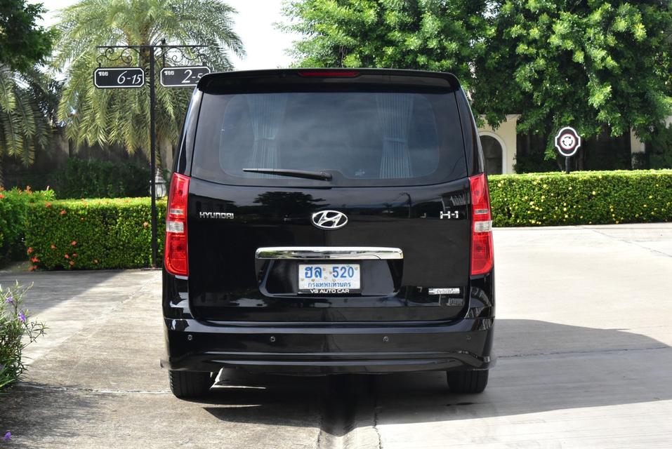 2015 HYUNDAI H1 2.5 auto  18