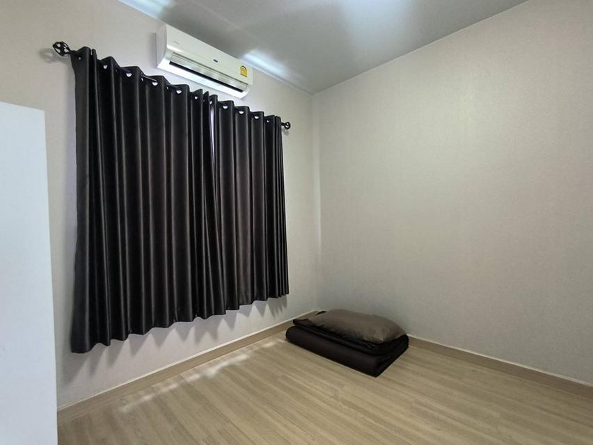 The village 3 บางนา ซอยมหาชัย ข้าง Mega บางนา  12
