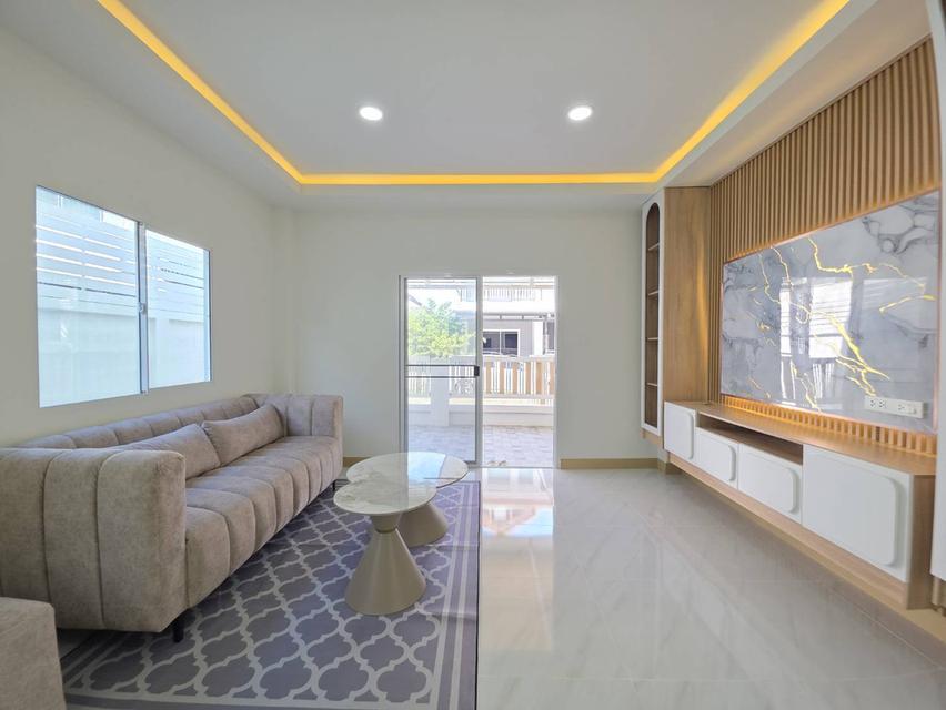 หมู่บ้านบุรีรมย์ เลียบคลองสอง 23 6