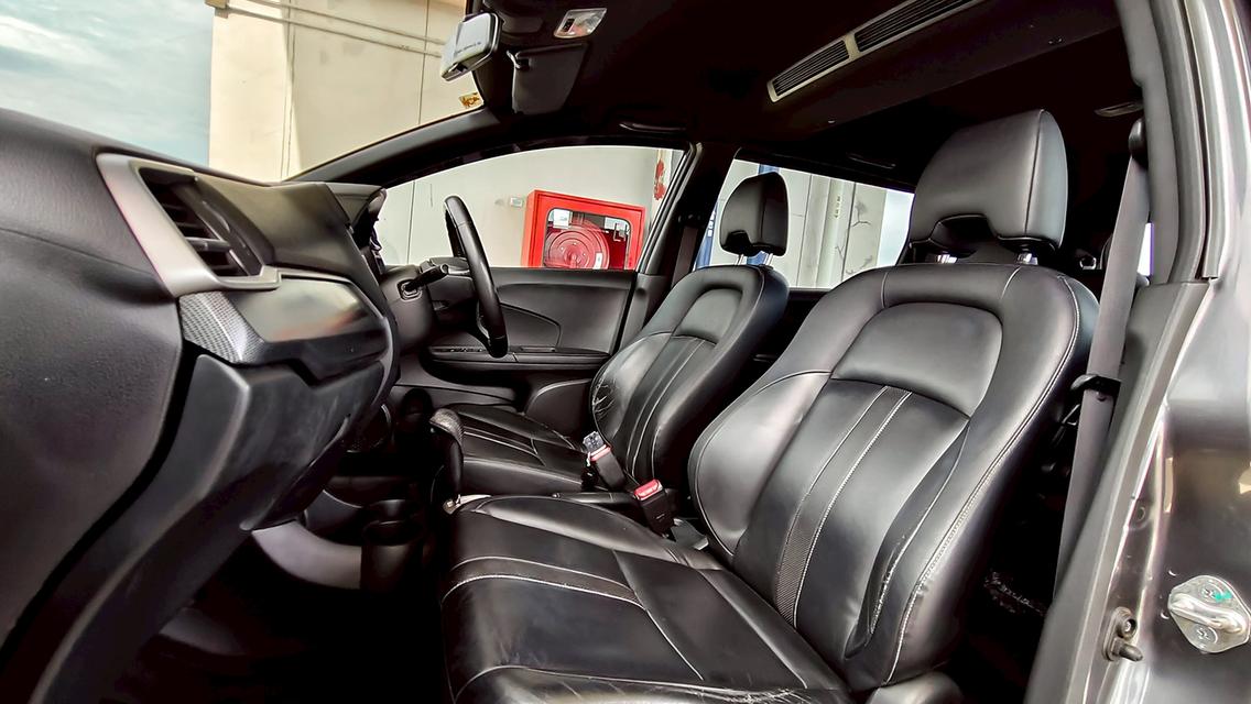 HONDA BR-V 7 ที่นั่ง 1.5SV TOP CVT ปี 2016