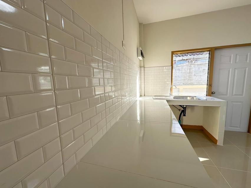 ขายบ้านเดี่ยวชั้นเดียวรีโนเวทใหม่ โครงการแลนด์แอนด์ เฮ้าส์ ราคา 1,990,000 บาท โซนหนองจ๊อม หมู่บ้าน ปาริชาติ เ 20